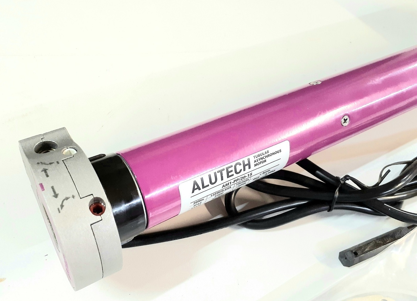 Alutech am1 pp. Электропривод am1/30-15r. Внутривальный электропривод am1-pp/20-15. Электропривод alutech am2-pp/80-15. Внутривальный привод алютех.